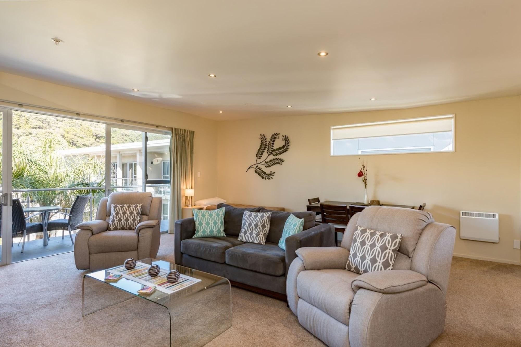 Edgewater Palms Apartments Пейхия Экстерьер фото