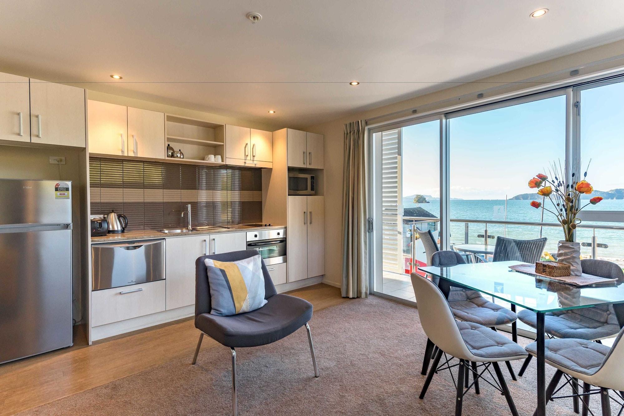 Edgewater Palms Apartments Пейхия Экстерьер фото
