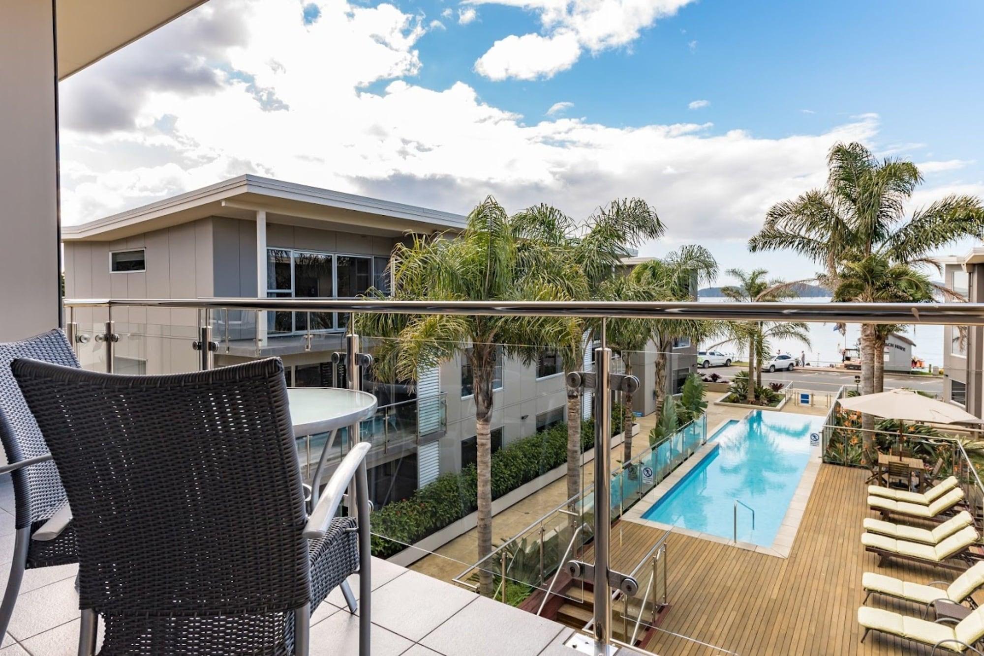 Edgewater Palms Apartments Пейхия Экстерьер фото